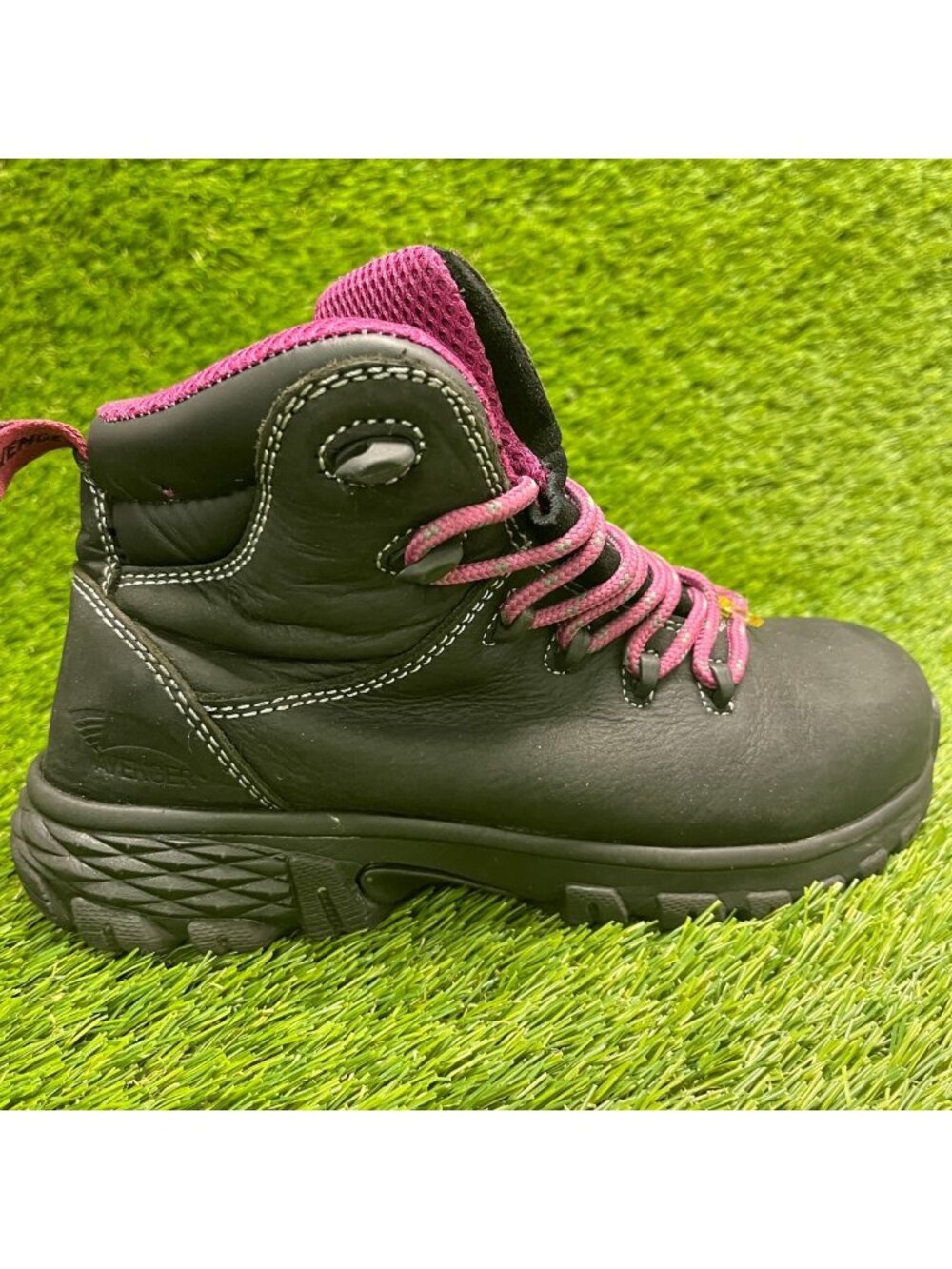 Avenger Flight Mid Womens Size 5D Black Waterproof Alloy Toe Safety Work Boots